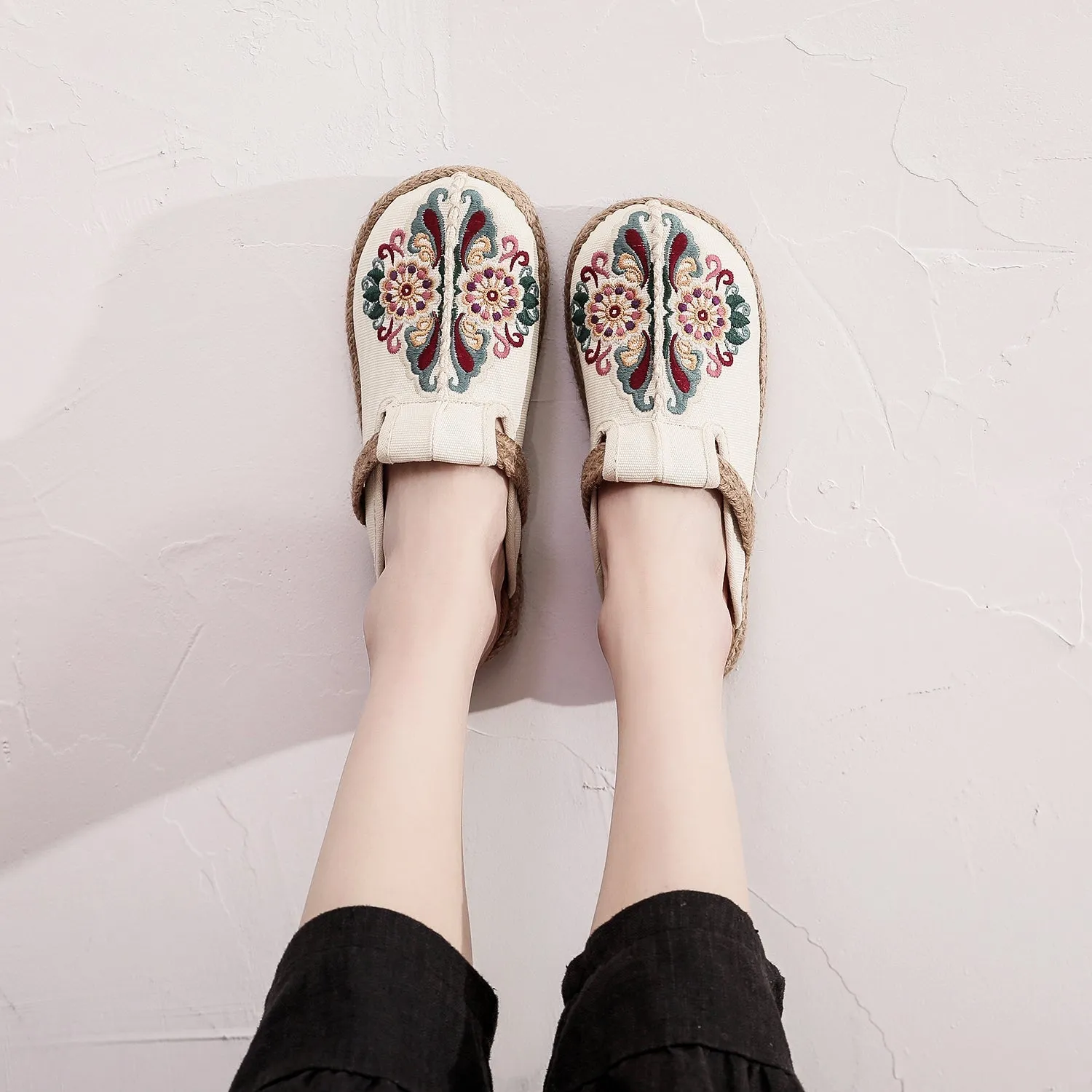 Abstract Embroidered Mules Slides Clogs- Cactus Rose