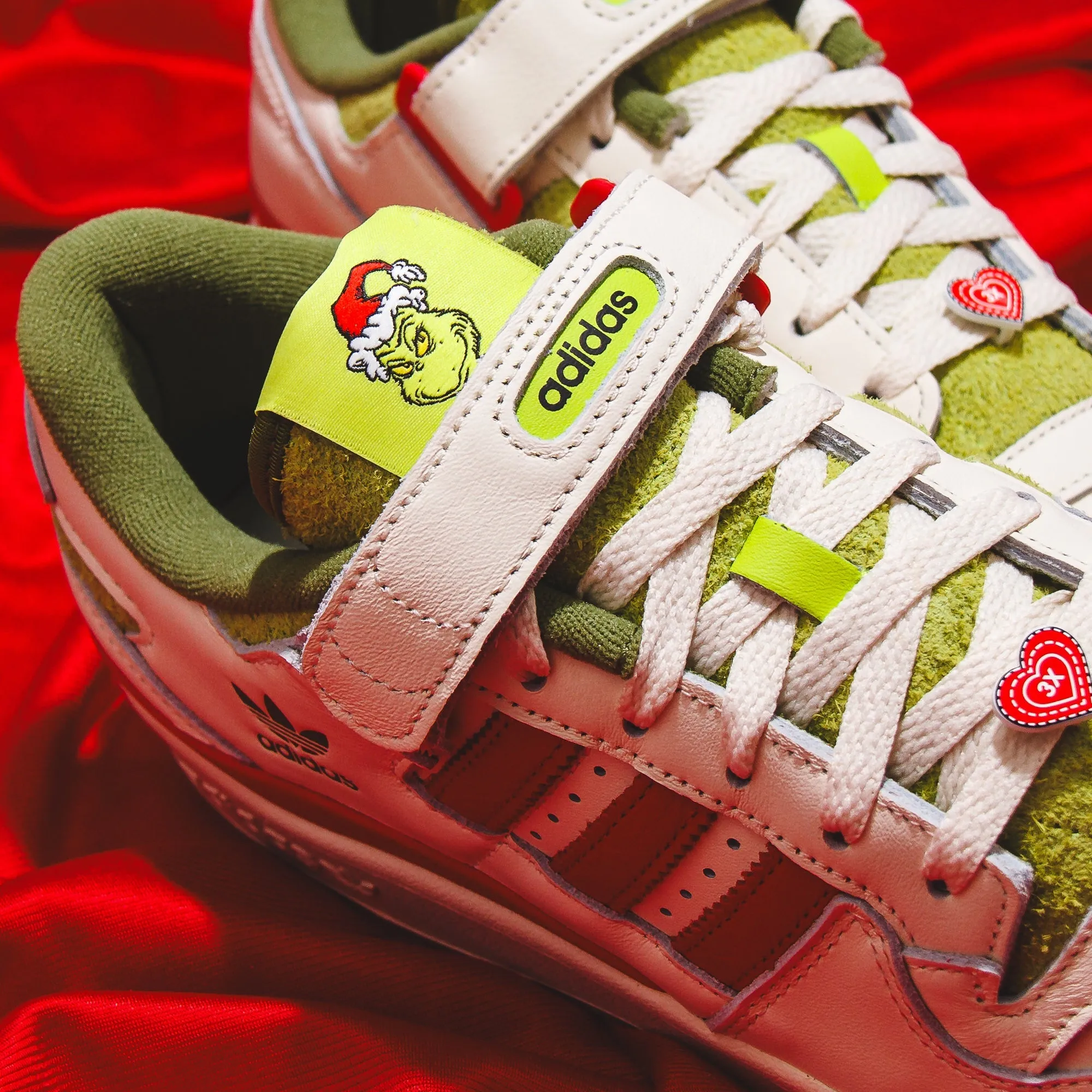 Adidas Originals Men Forum Low x The Grinch Cream ID3512