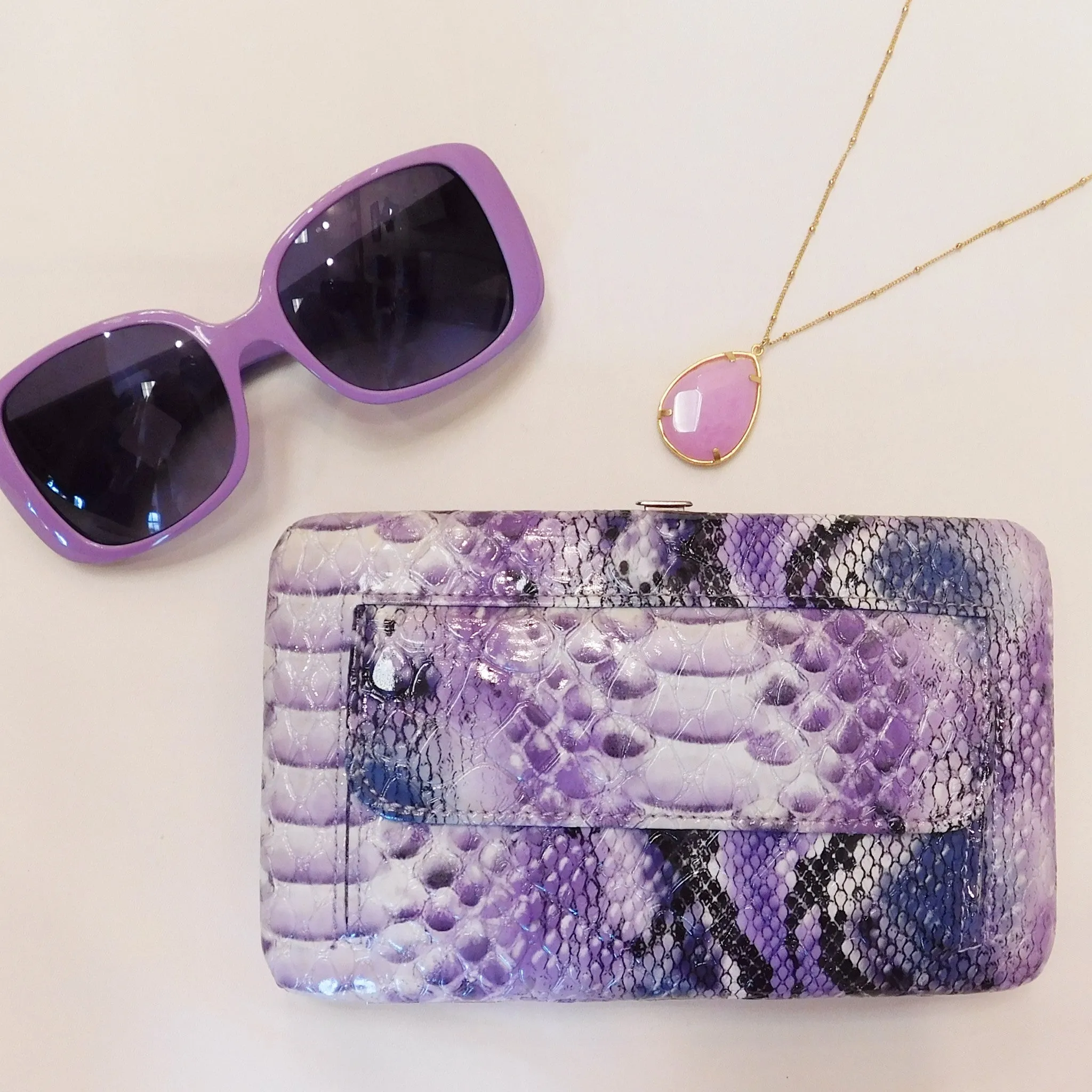 ADO | Teardrop Stone Violet Necklace