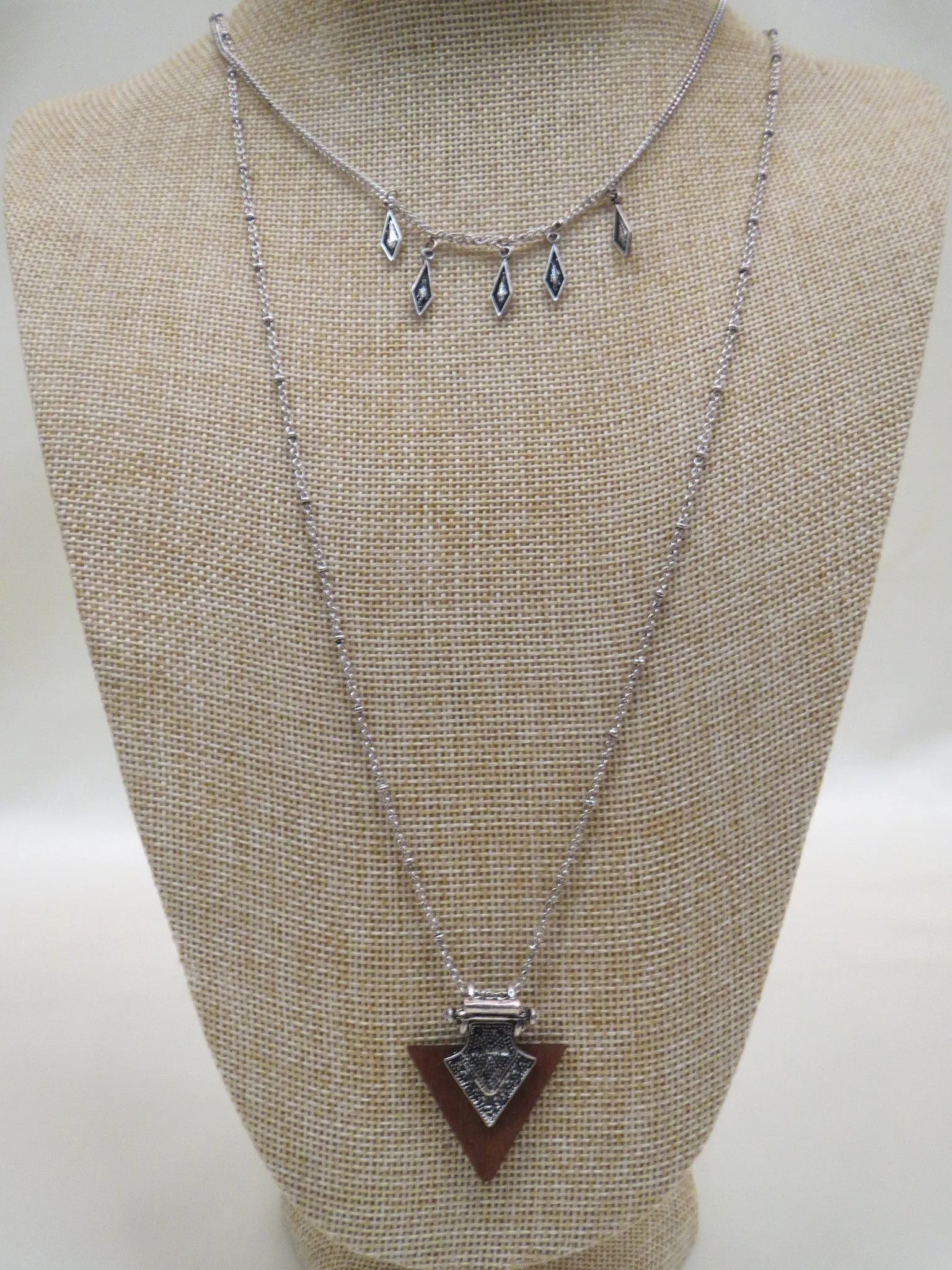ADO | Wood Pendant Necklace 2 Layers