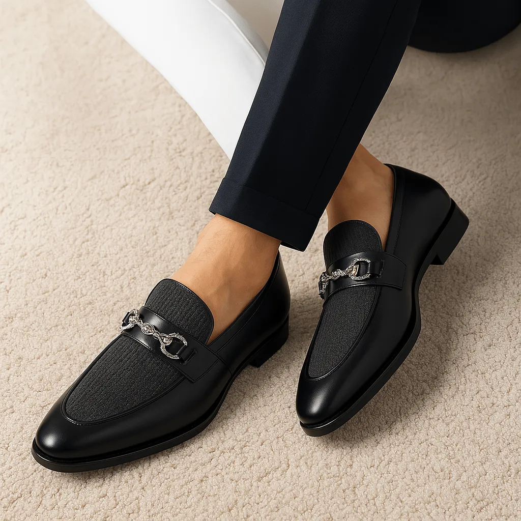 Domoir | Mesh Buckle Loafers