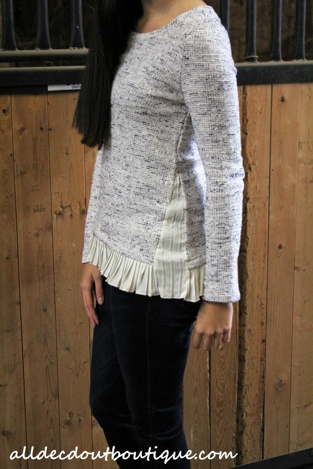 Double Zero | Navy Sweater with Pleated Trim
