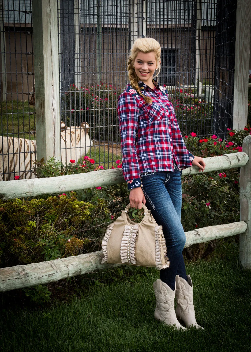 En Creme | Plaid Button Up Top Red