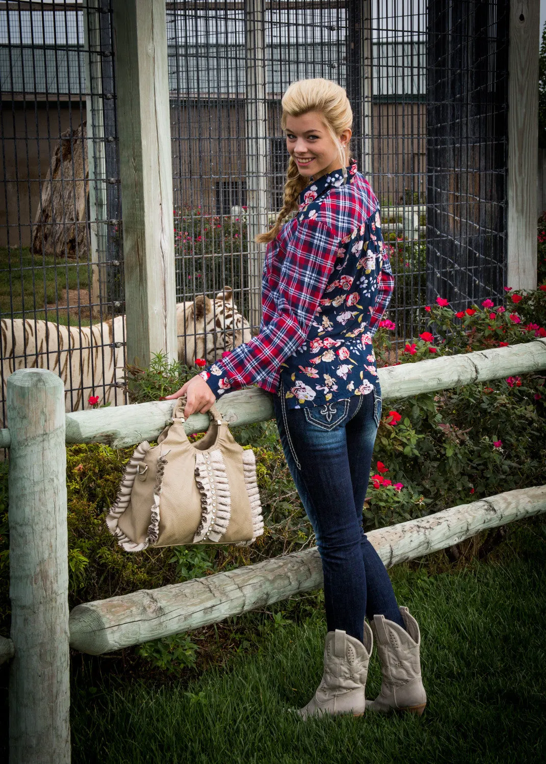 En Creme | Plaid Button Up Top Red