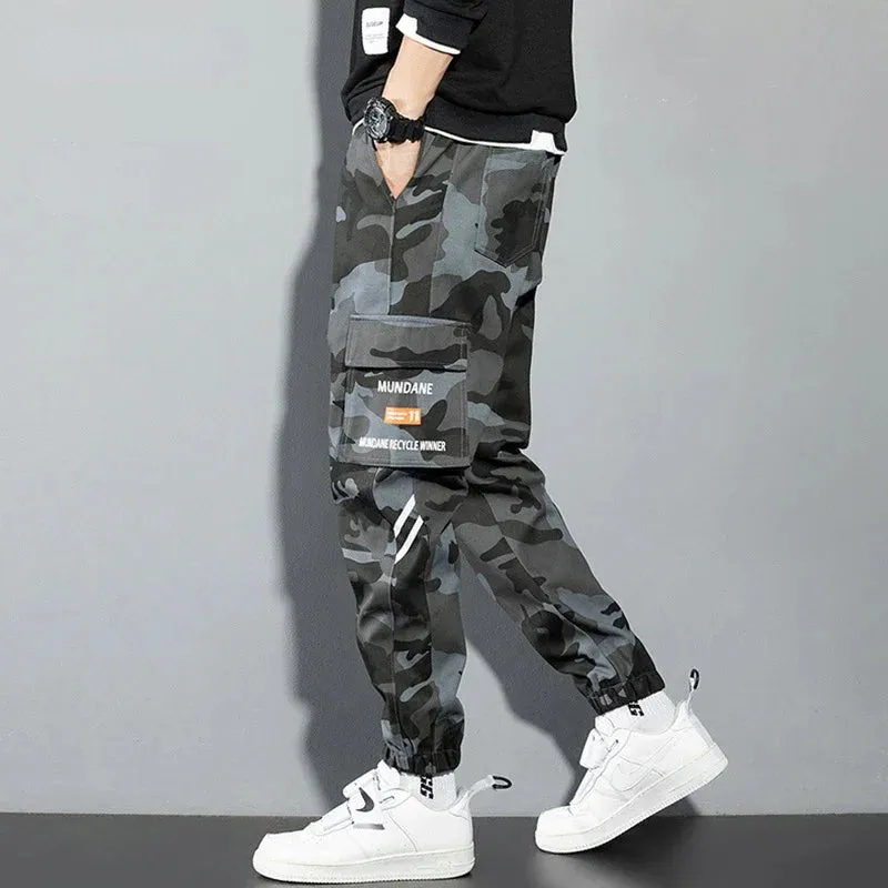 Men's Camo Cargo Pants - Streetwear Casual Pants in Green Camouflage