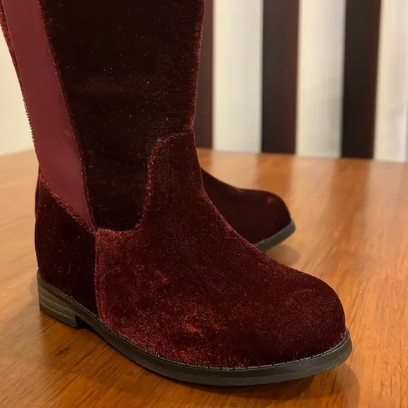 Michael Kors Emma Lily velour Boots new plum Girls Toddlers Size 11