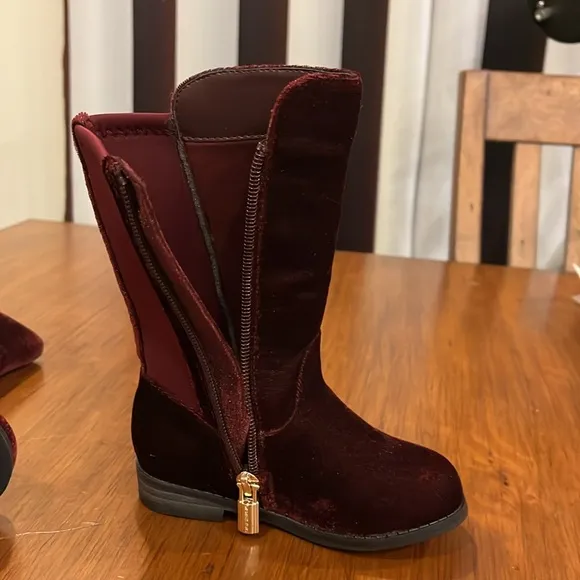Michael Kors Emma Lily velour Boots new plum Girls Toddlers Size 11