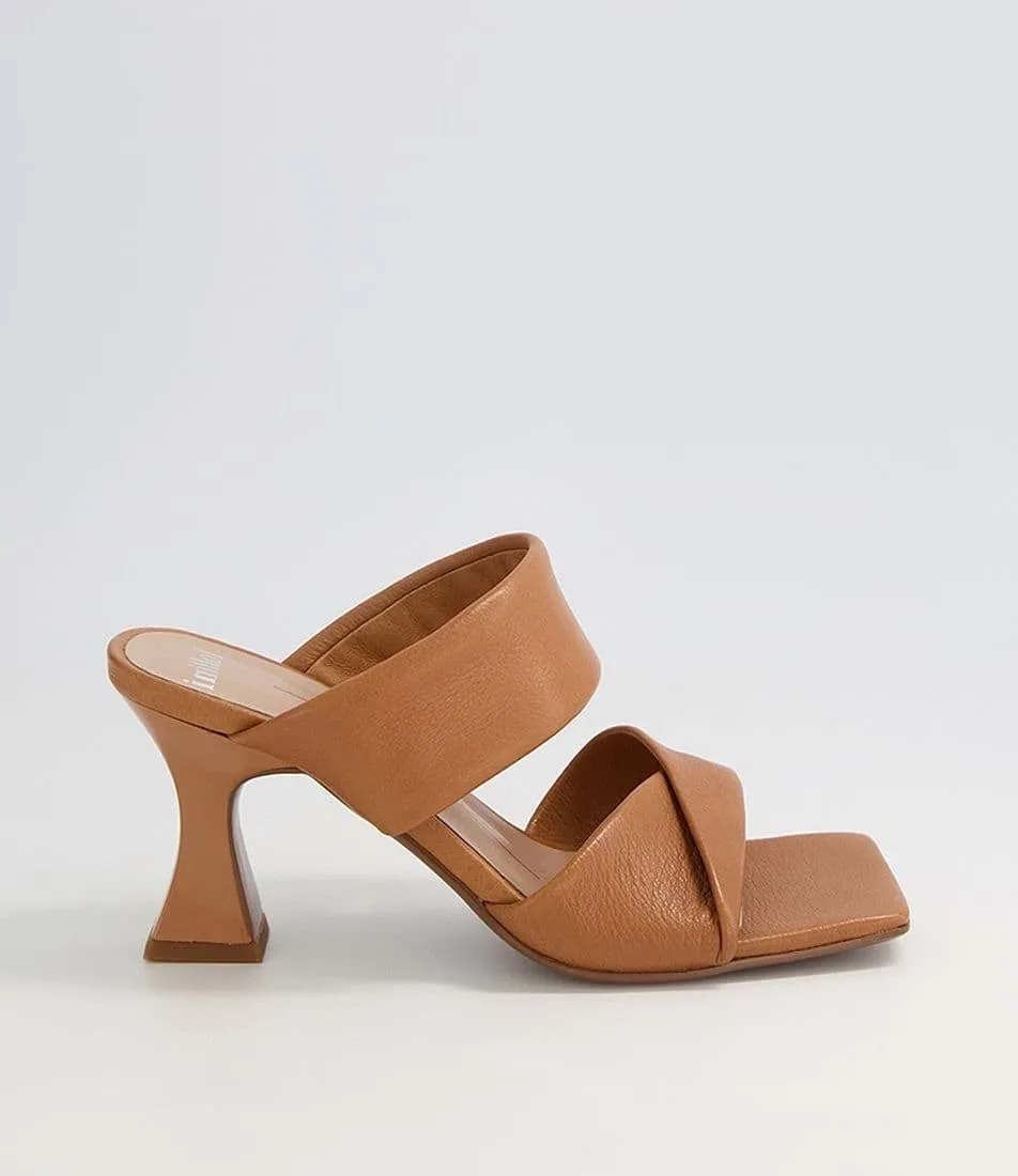 Missy Mo - DK Tan