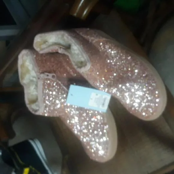 NWT Cat and Jack Size 2 Girls Sparkly Boots (SKU 740) Cat &amp; Jack