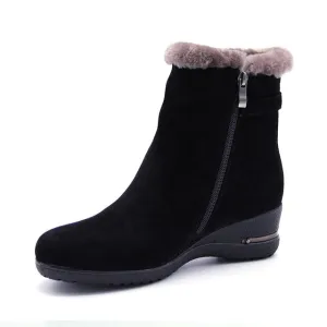 shoes Winter Boots Warm Wool Snow Boots cow Leather Boots Women Shoes  Genuine Leather plus size Wedges Non-slip Women Boots