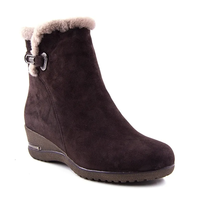 shoes Winter Boots Warm Wool Snow Boots cow Leather Boots Women Shoes  Genuine Leather plus size Wedges Non-slip Women Boots