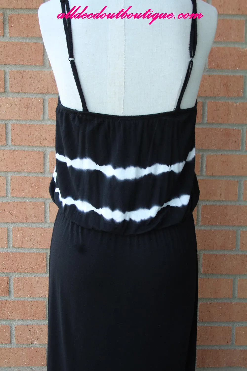 T*PARTY | Black & White Maxi Dress