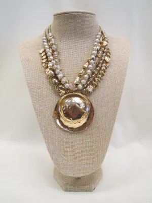 Treska | Gold Pendant Beaded Necklace
