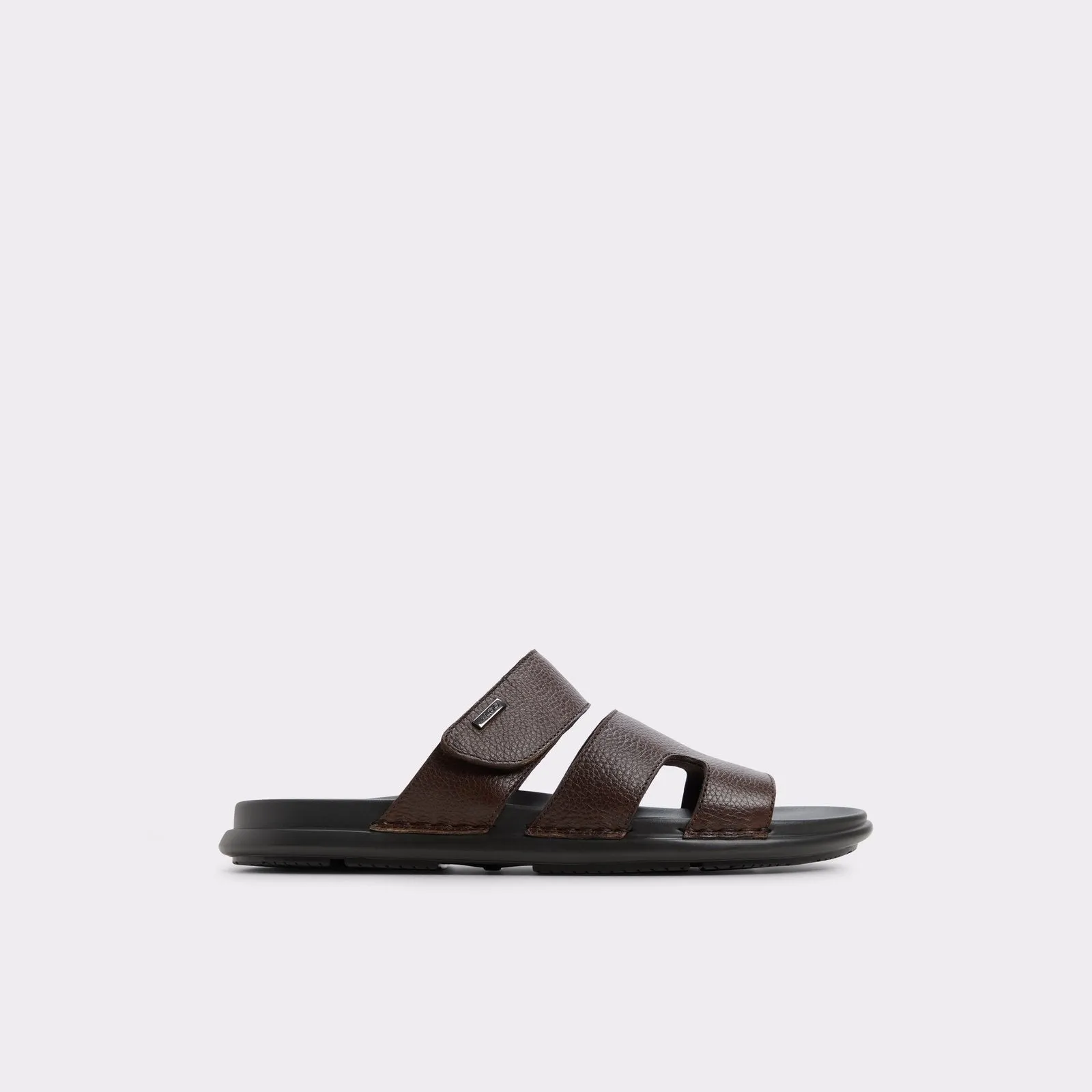 Windham / Flat Sandals