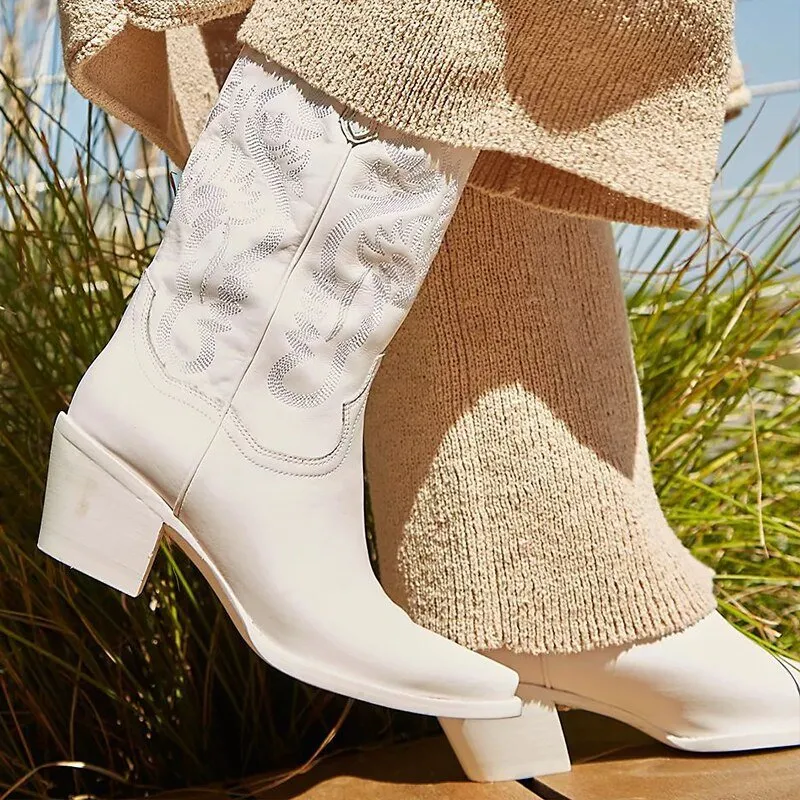 Women's Embroidered Chunky Heel Platform Boots 2022
